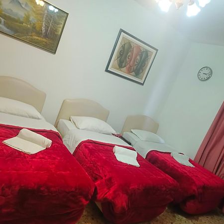 Host Roma Hostel Ngoại thất bức ảnh