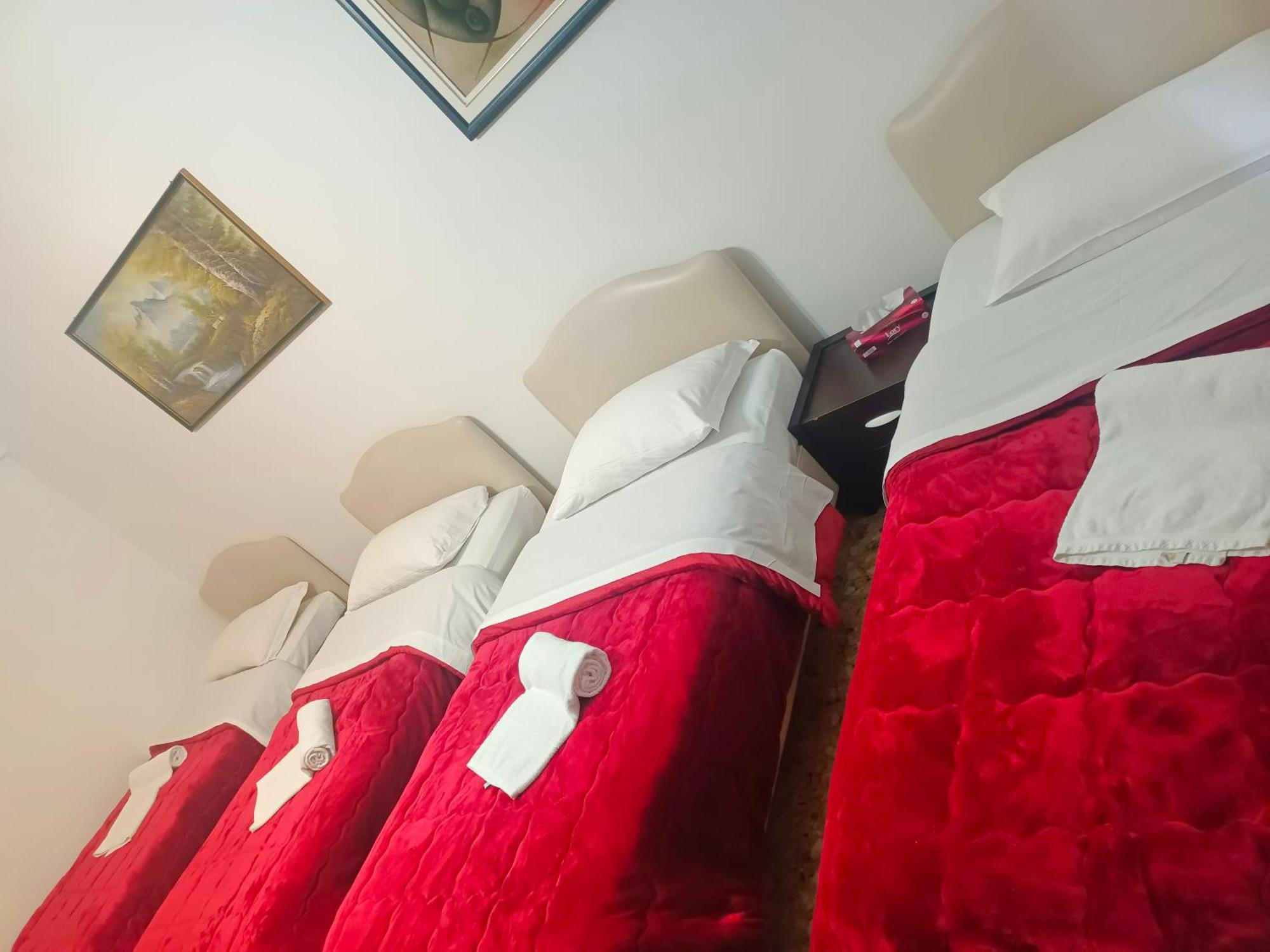 Host Roma Hostel Ngoại thất bức ảnh